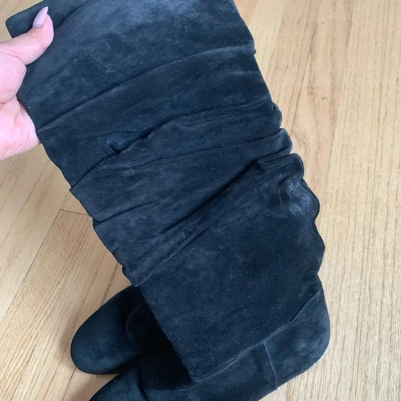 Authentic Burberry Black Suede Knee High Boots - Picture 8 of 16